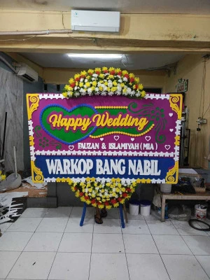 Papan Bunga di Jatinegara Kaum